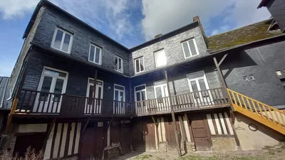 A vendre, Immeuble de rapport de 4 logements et 6 caves, au cœur d'un village normand toutes commodités, dans l'Eure 27