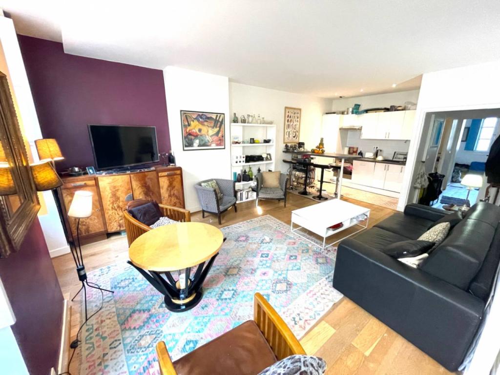 Appartement T3 dans Immeuble ancien Bordeaux Hyper centre dans immeuble pierre