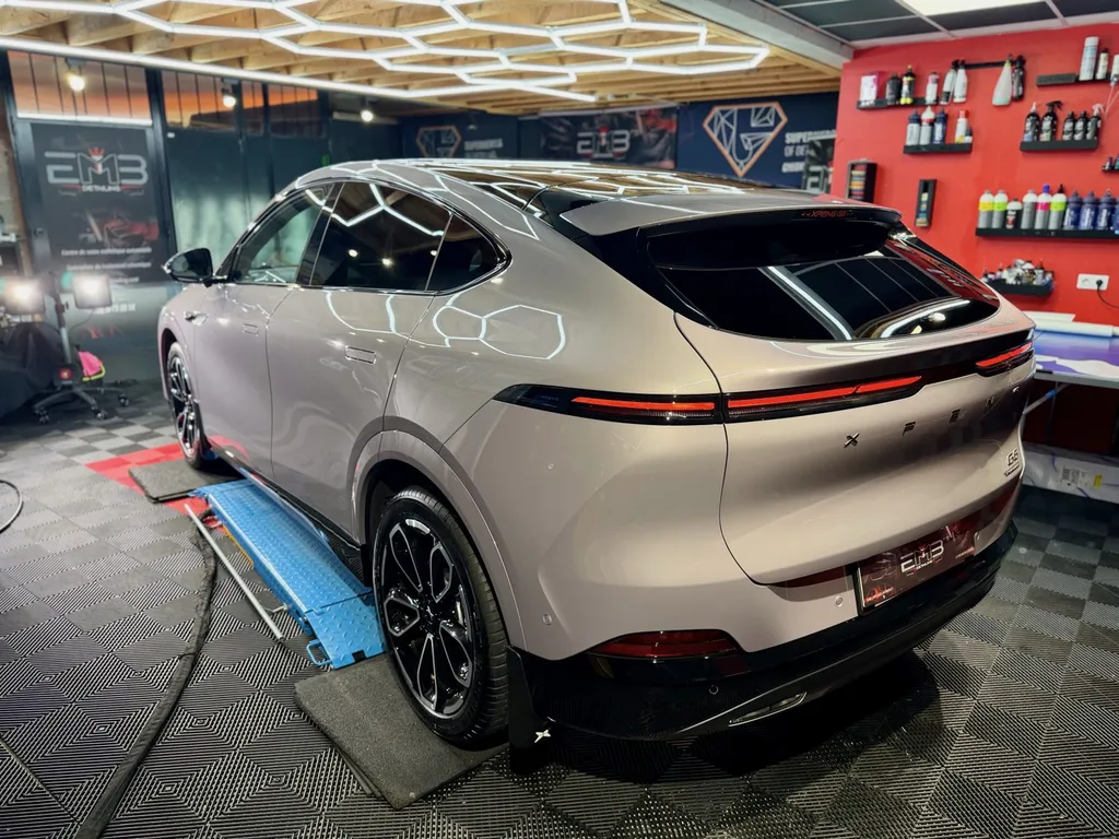 Où faire un traitement céramique sur un XPENG G6 près de Lyon ?