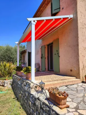 installation d'une pergola en toile Grasse