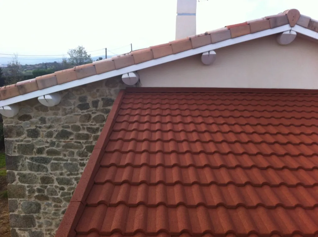 Couverture de tuiles en faible pente GERARD MILANO dans la Loire 1