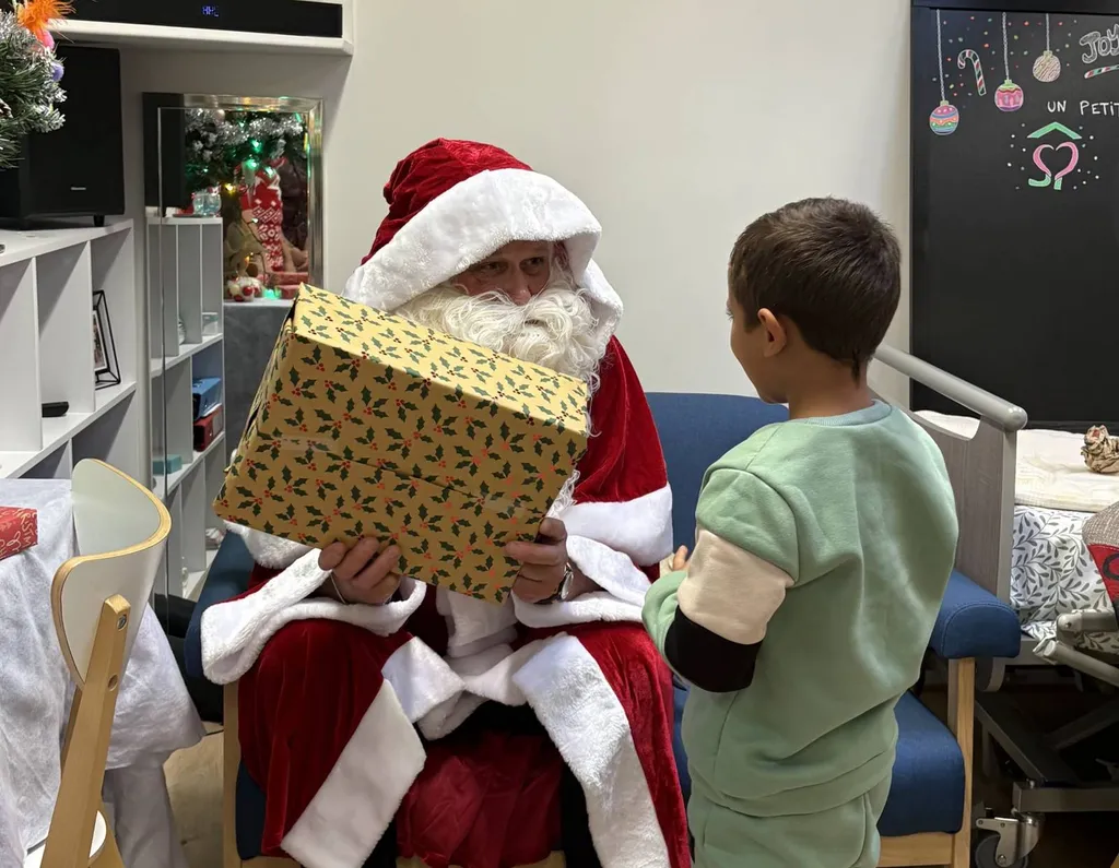 Un moment convivial lors du goûter de Noël des salariés à La Farlède