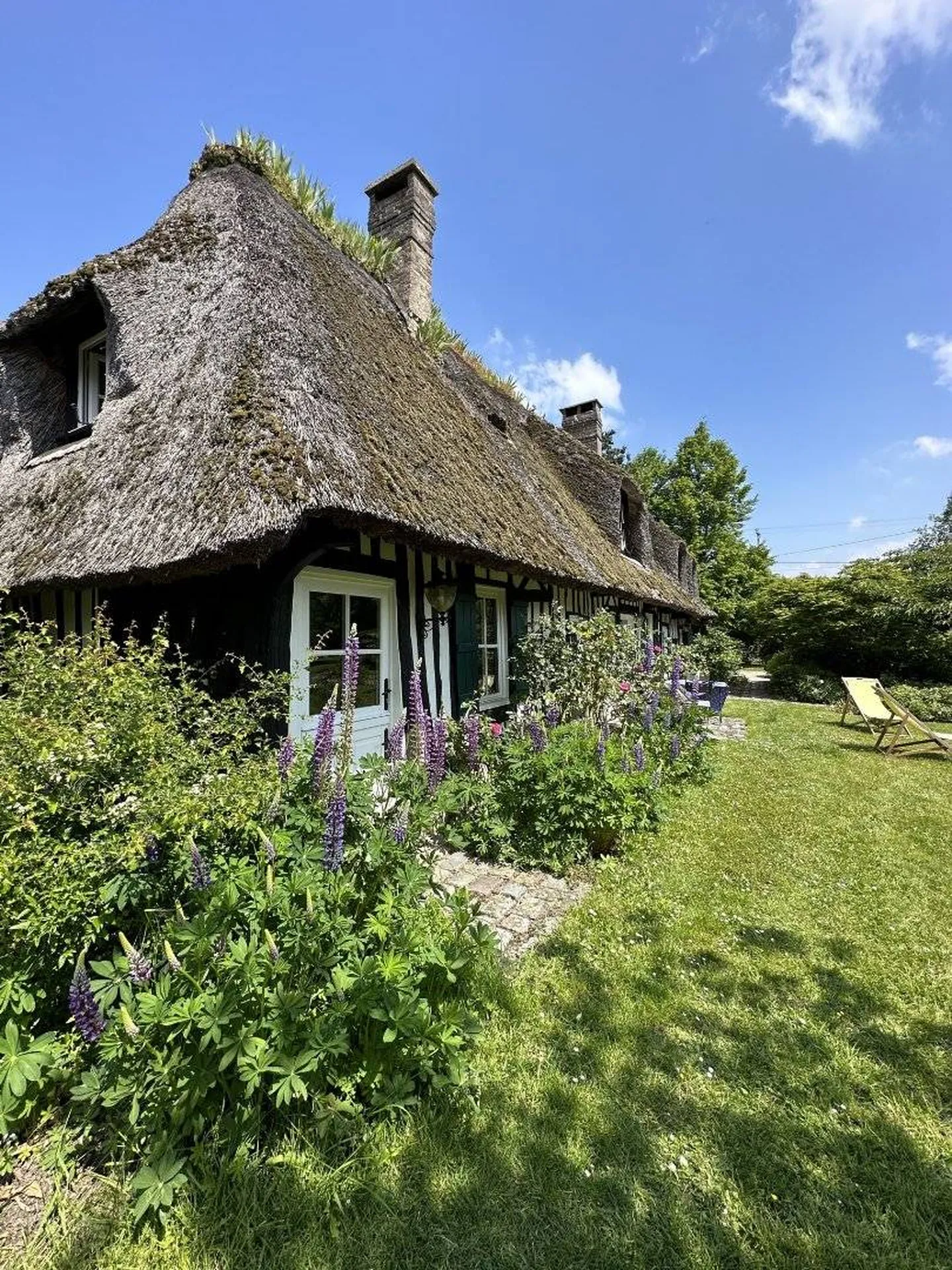 A vendre 3 chaumières en Normandie proche de Rouen