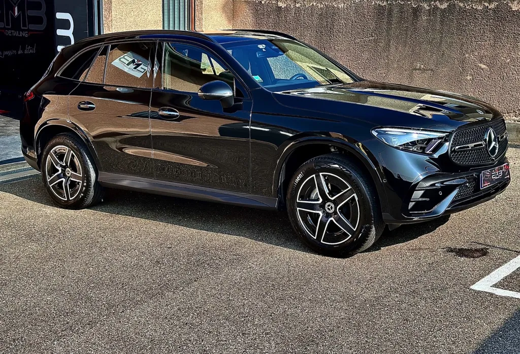 Traitement céramique auto DETAILING protection carrosserie Sud de Lyon Mercedes GLC