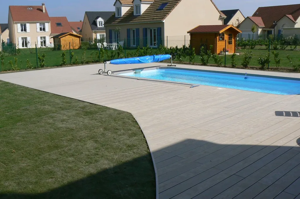 PISCINE A FOND PLAT - 40%