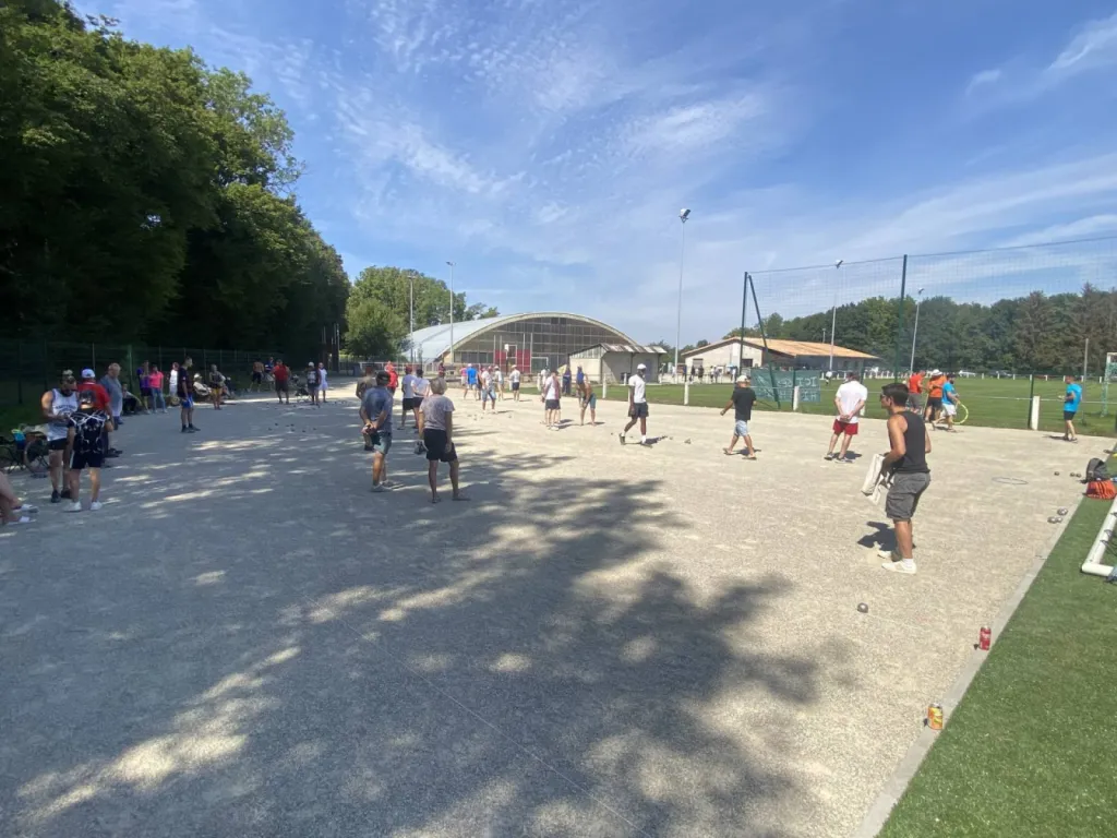 Terrassement pour un terrain de pétanque à Hipsheim, près de Strasbourg CLK