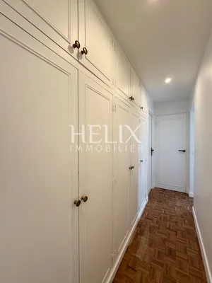 Couloir avec rangements 