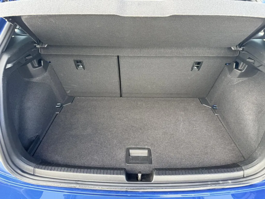 Volkswagen Polo R-Line occasion essence à Rouen, citadine fiable, équipée et économique