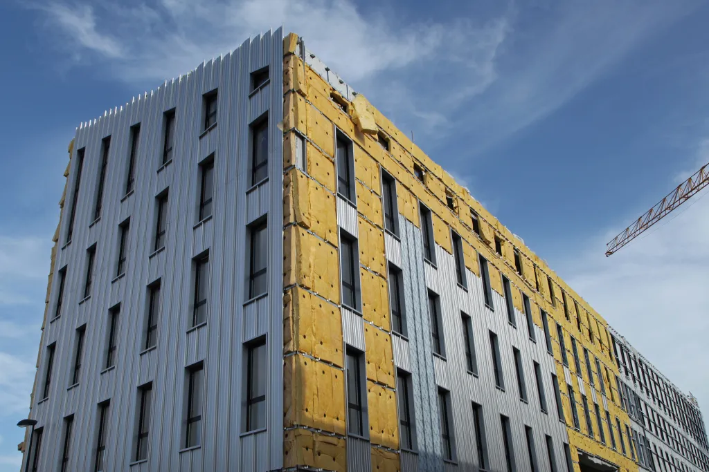 Isolation extérieure de bâtiment professionnel ou commerce – Centre-ville du Havre