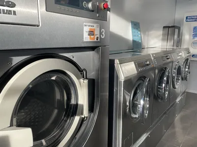 LAVERIE avec machine à laver à Plaisance-du-Touch