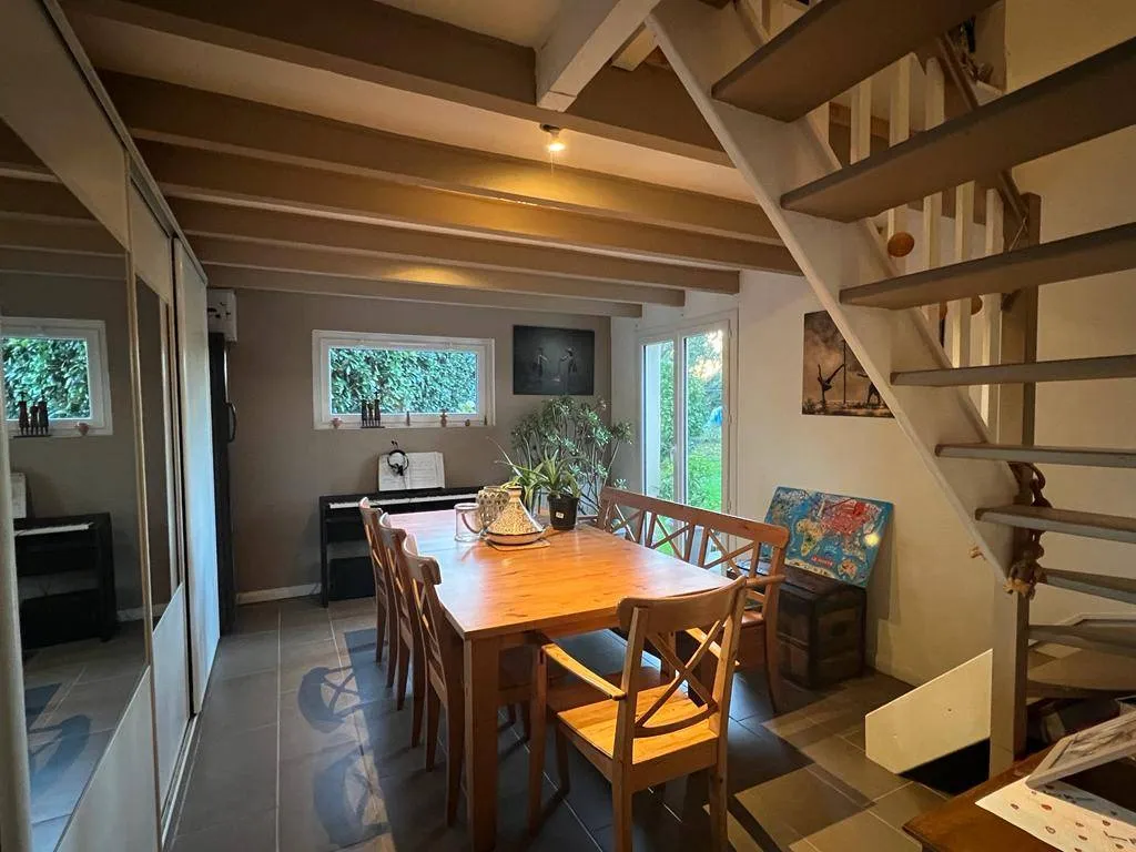 A saisir maison de caractère de 80 m² habitable sur la commune de CRESTOT 27110