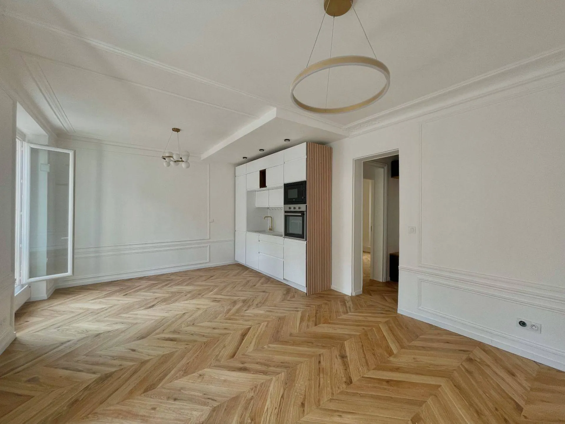 Appartement avec balcon entièrement rénové - Mac Mahon / Ternes / Arc de Triomphe