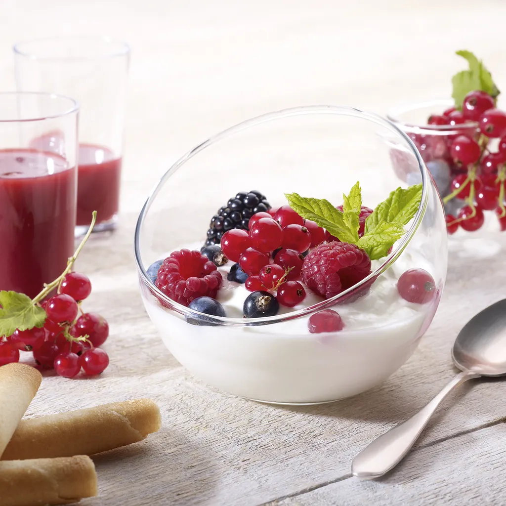 photographe culinaire à Lyon mise en scène de vos recettes fromage blanc Yoplait fruits rouges