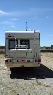 camping car capucine avec porte velos à grans 13450