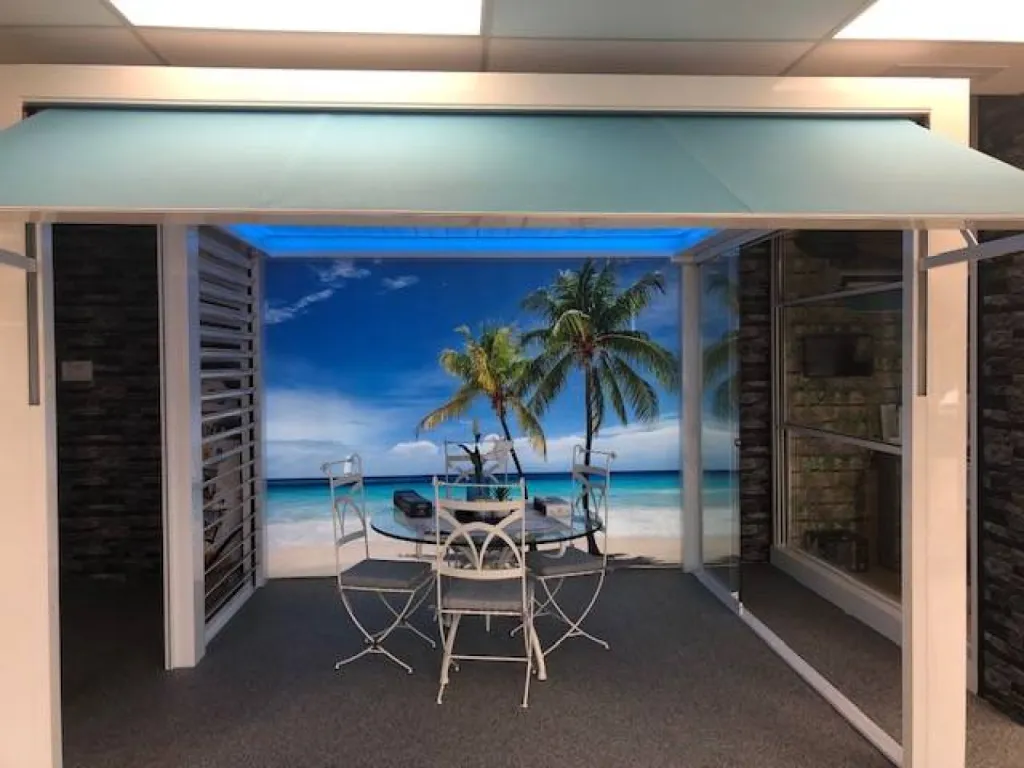 Store a projection pour pergola bioclimatique à Cannes