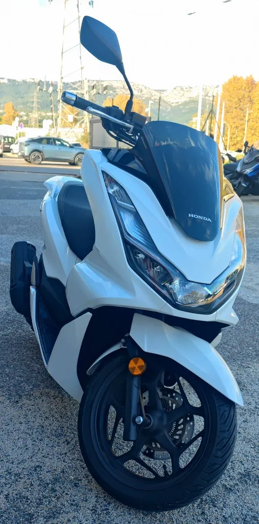 HONDA PCX 125 DU 08/2022 AVEC 4450 KM