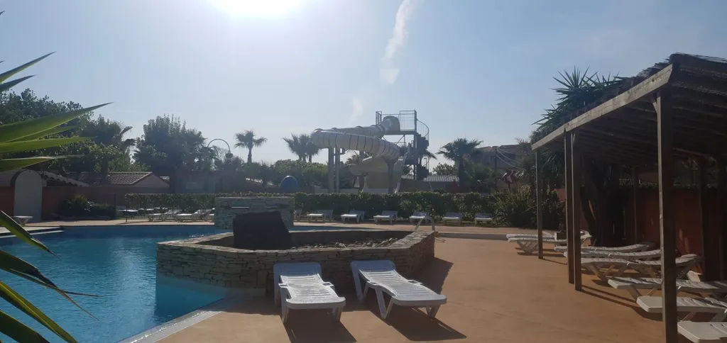 Location de mobil home dans camping familial en septembre bord de plage à Vias plage proche de Méze