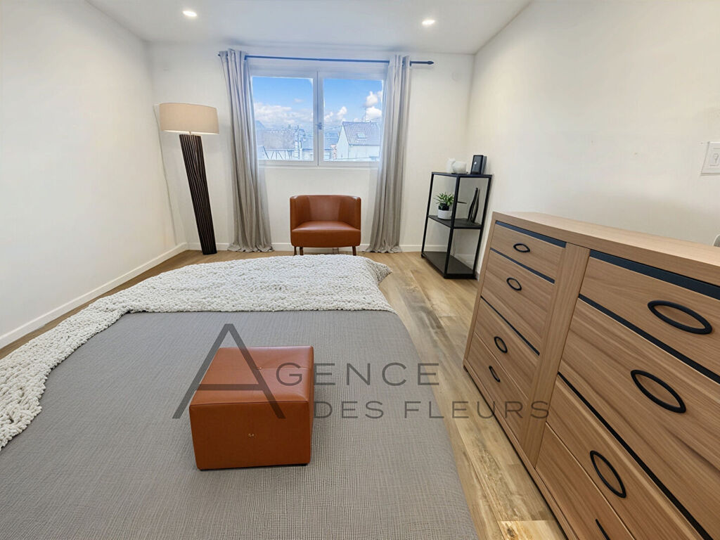 A acheter maison de ville de 94 m² sur la commune de OISSEL 76350