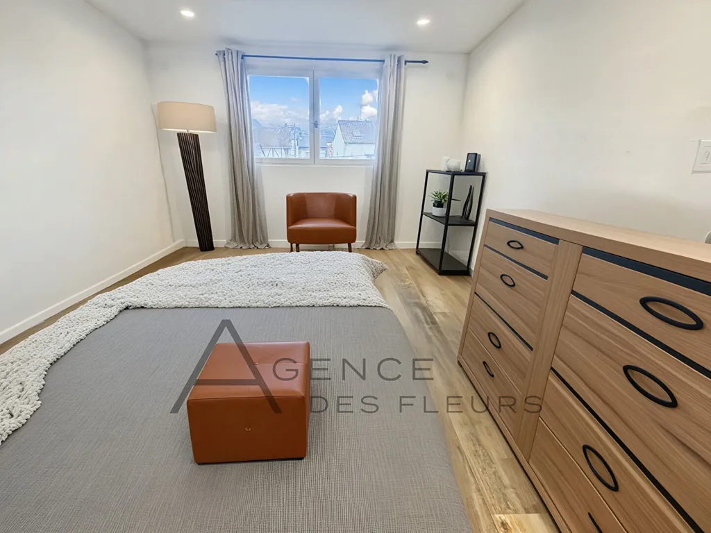 A acheter maison de ville de 94 m² sur la commune de OISSEL 76350