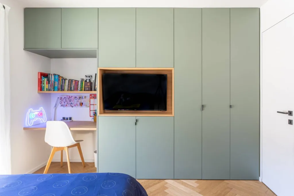 Réalisation d'un dressing pour une chambre à Aix-en-Provence