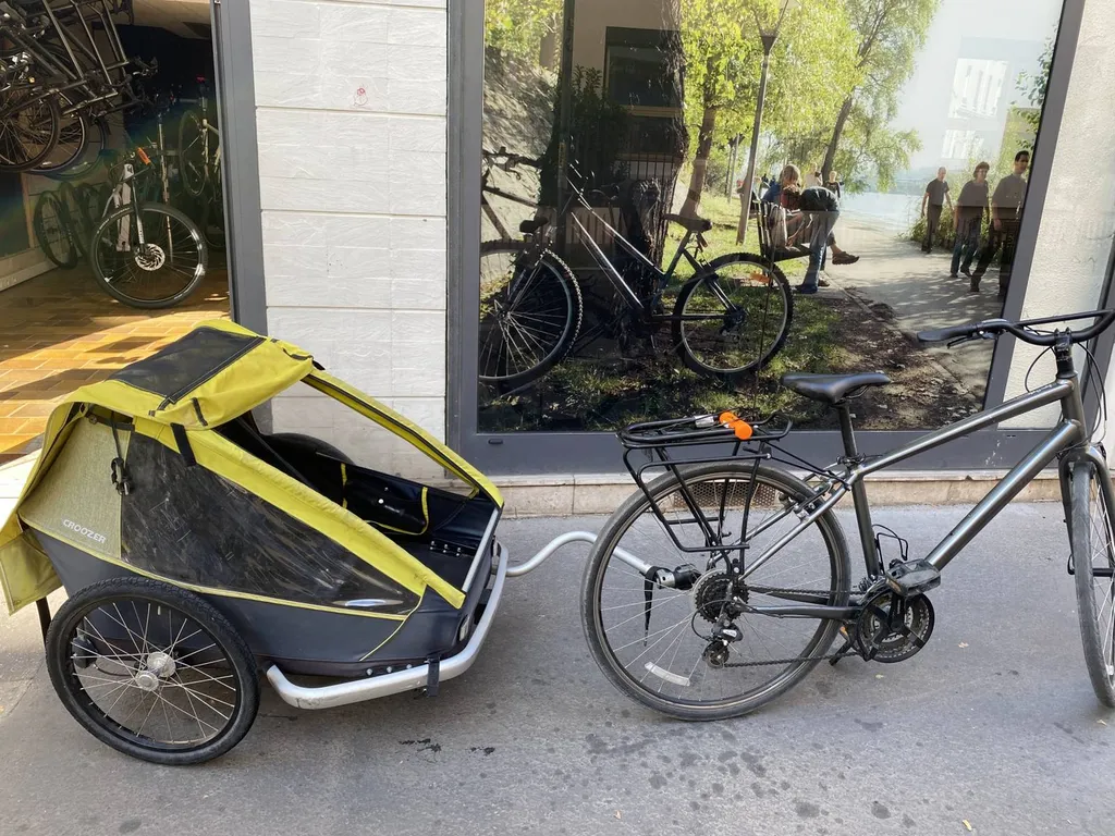 Location de remorque de randonnées à vélo pour enfant à Lyon