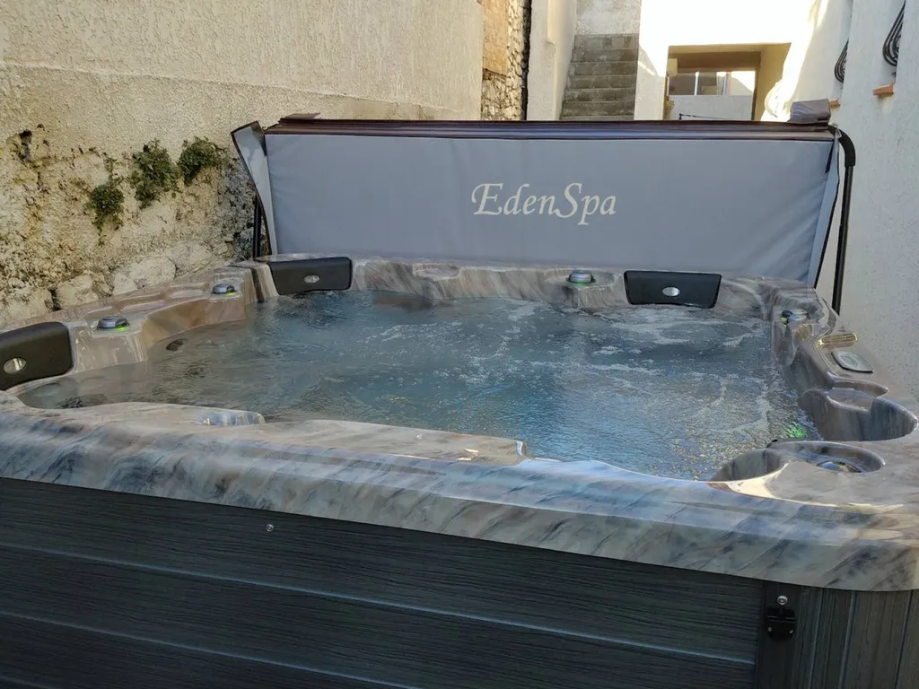 spa 5 places haut de gamme marseille