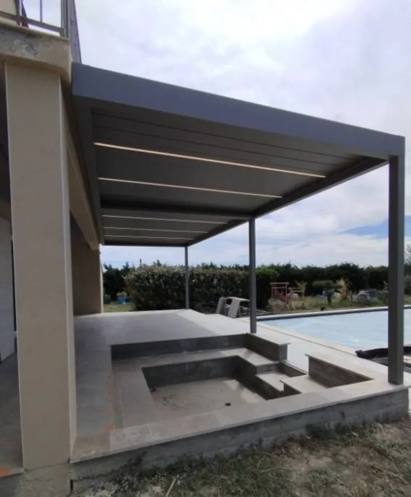 pose de pergola bioclimatique sur mesure Marseille