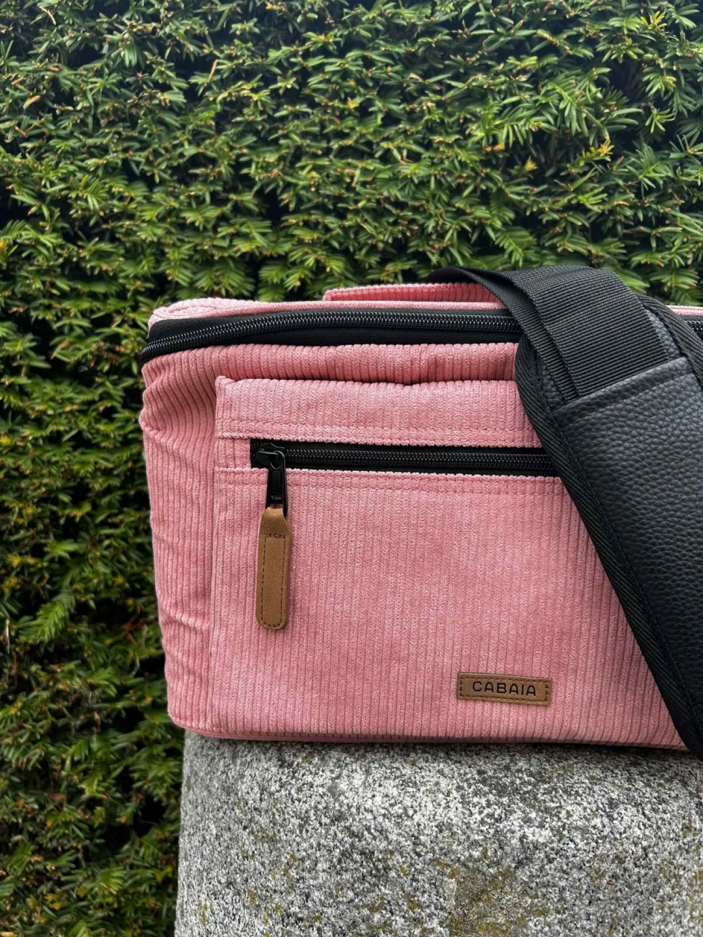 Vanity Cabaia modèle Gold Coast en velours rose indisponible chez Evasion Eu