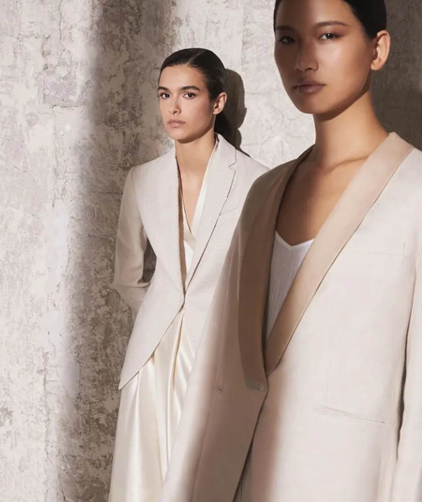 Fabiana Filippi un style exclusif, intemporel et contemporain pour une femme sure de sa féminité.