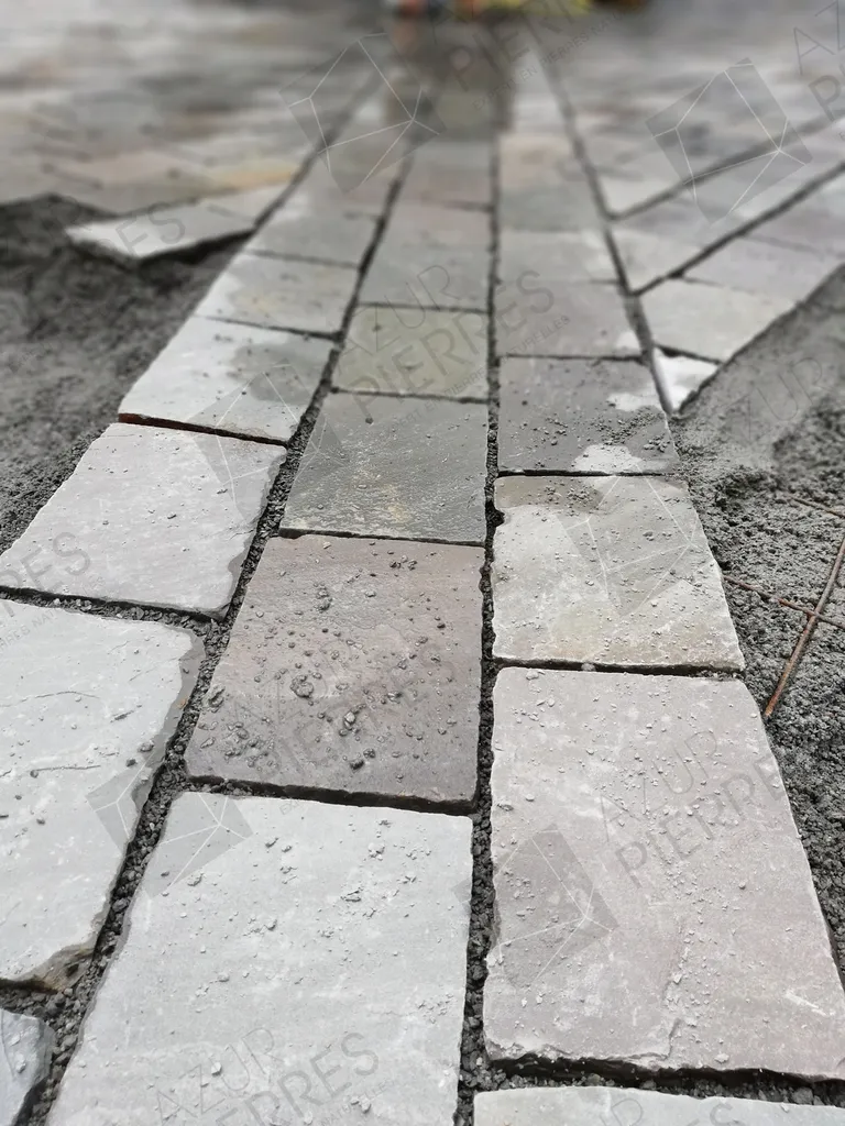 pave gris moderne