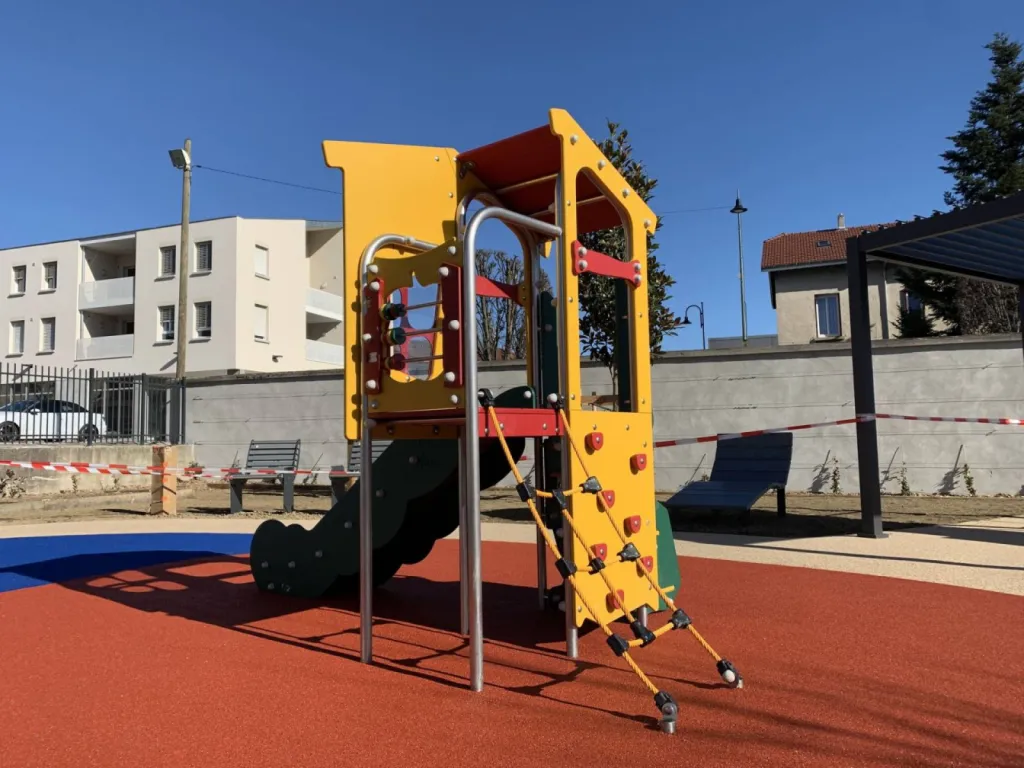 Toboggan pour enfants à Grenoble dans le Rhône Alpes ?