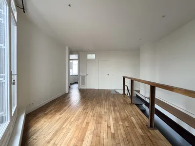 A louer appartement esprit loft 181 M2, 15 minutes du RER A Saint Germain en Laye