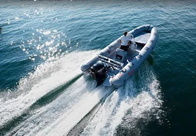 Spécialiste de la réparation de yachts haut de gamme Gingins Suisse Yachting Service Sàrl