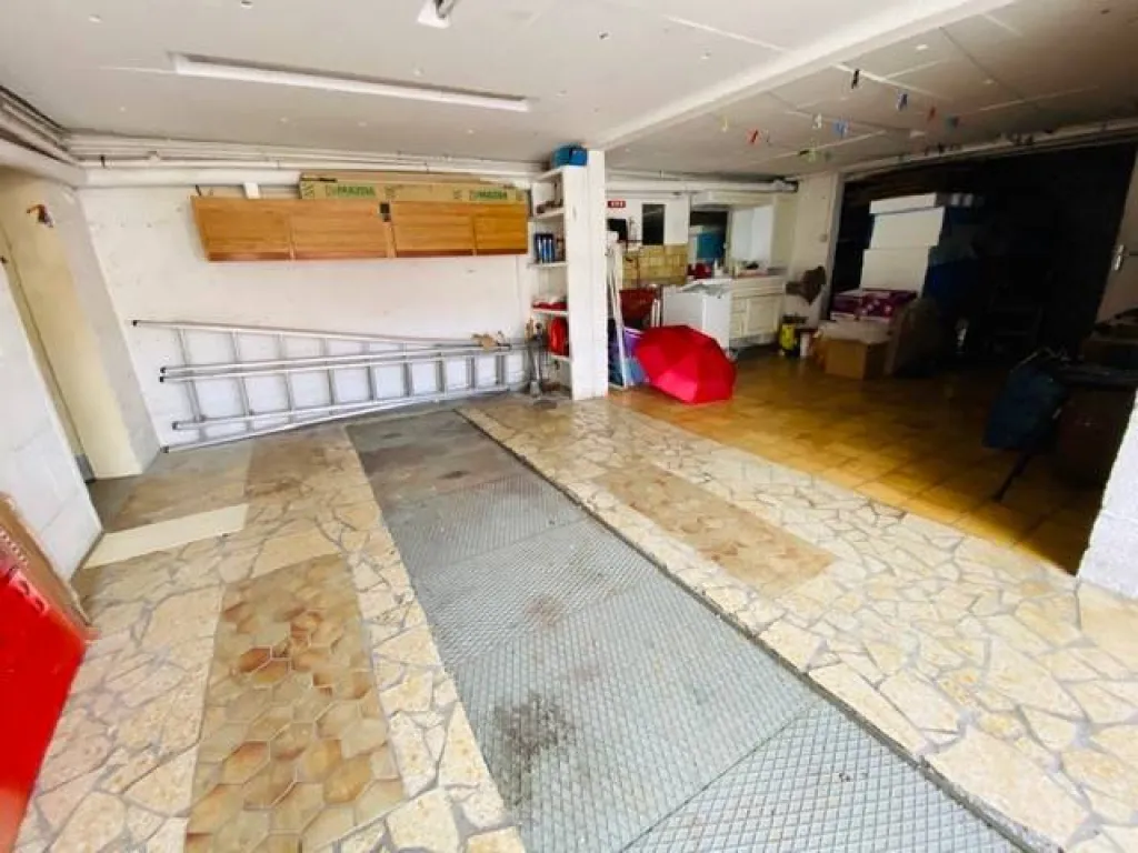 A acheter pavillon traditionnel de 102m² avec sous-sol complet sur la commune de SAINT PIERRE LES ELBEUF 76320