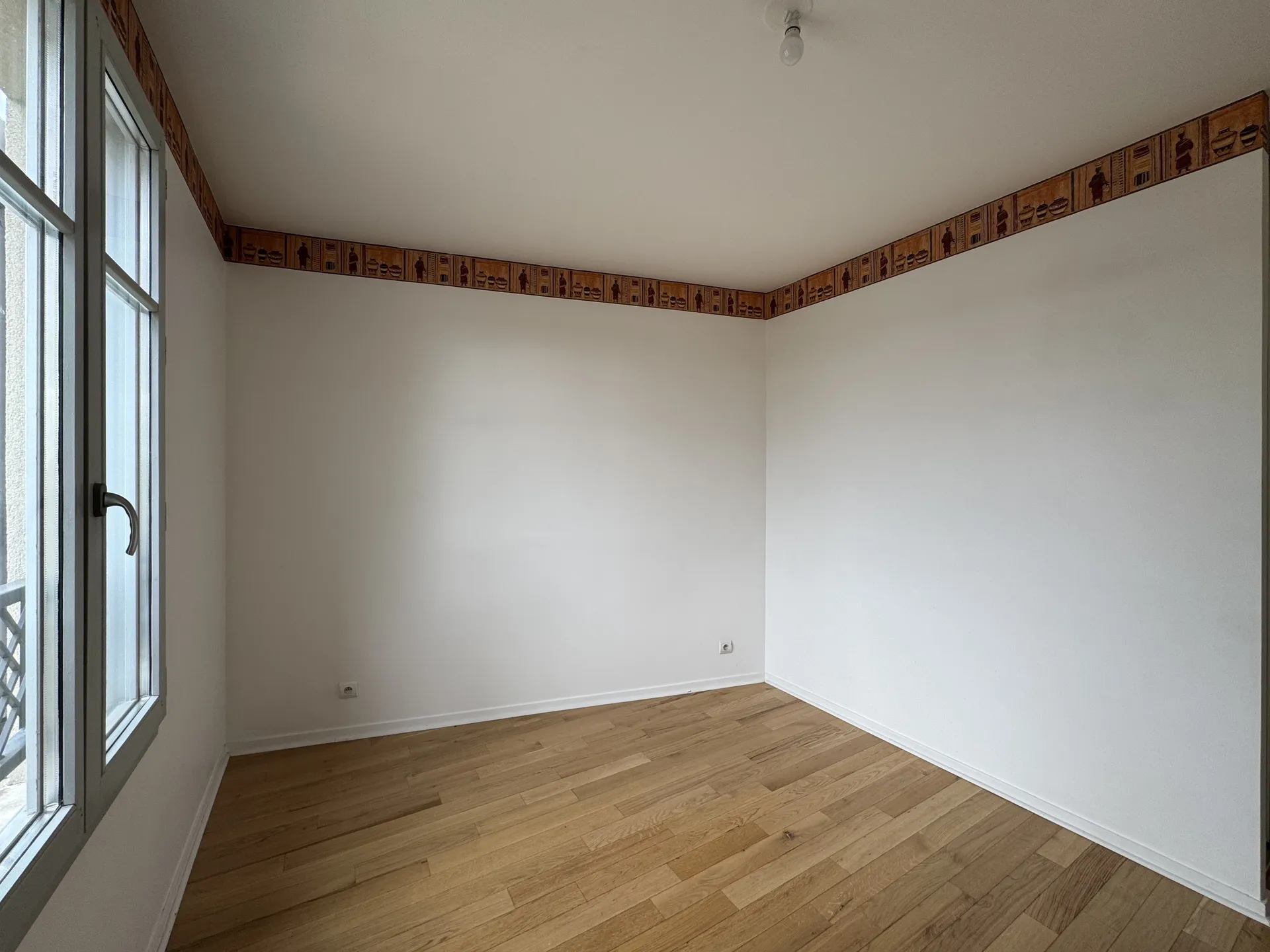 Saint Germain en Laye Exclusivité location appartement 3 chambres en duplex au Dernier étage avec une terrasse dans une résidence de standing de Saint Germain en Laye