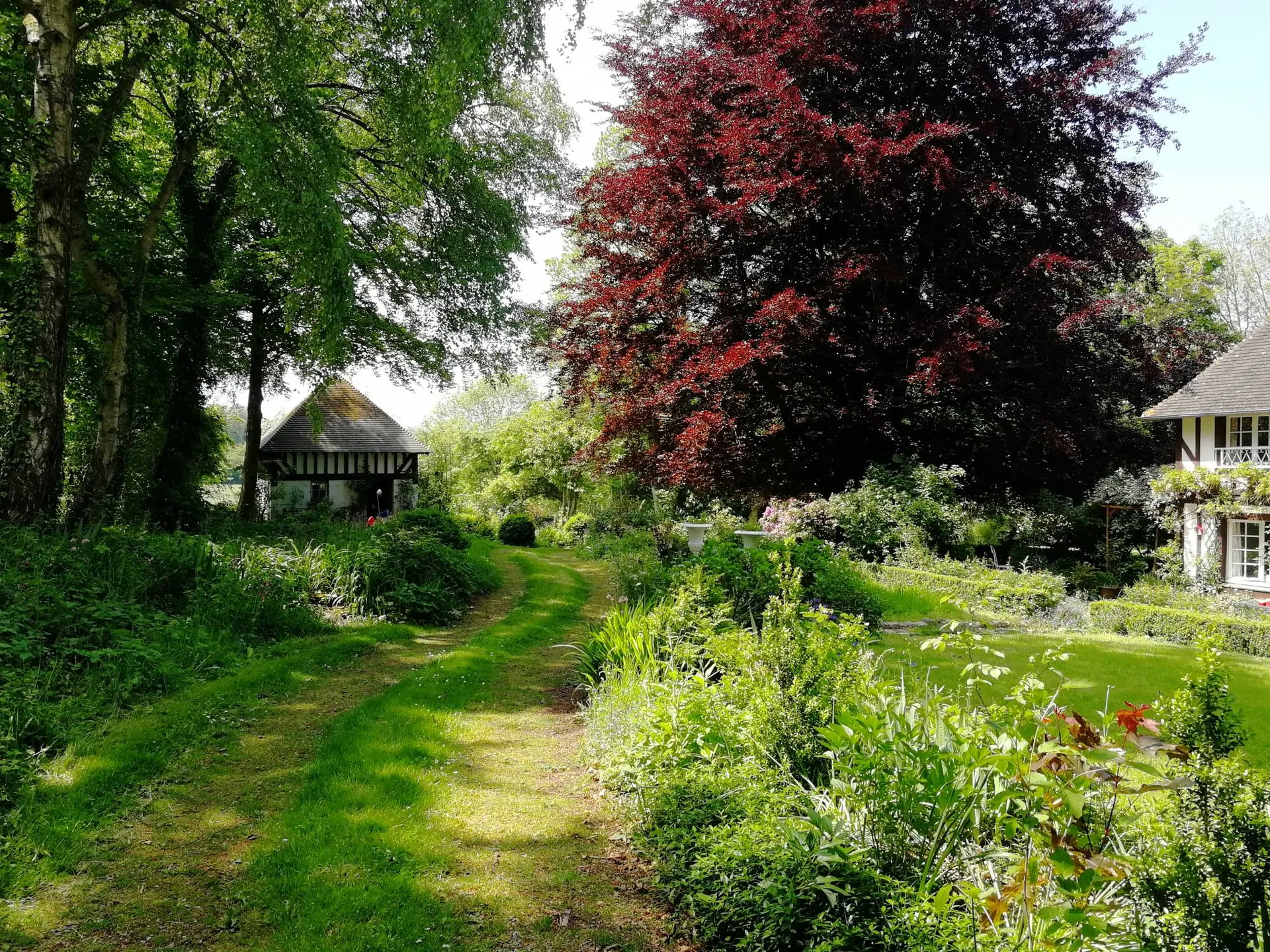 A VENDRE, idéal maison secondaire, propriété de plus de 250 m² habitable, jolie parc de 3000m²
