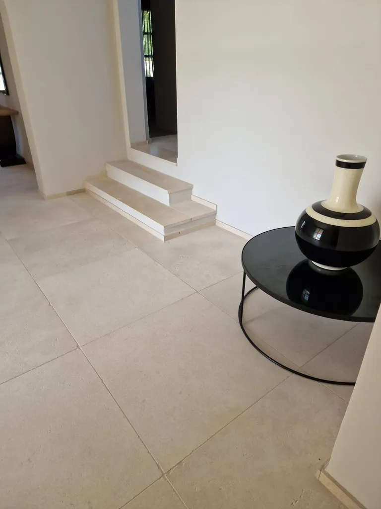 Dallage en pierre naturelle creme 