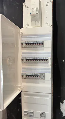 Installation et mise aux normes d’un tableau électrique Legrand dans une habitation à Marseille 12 eme