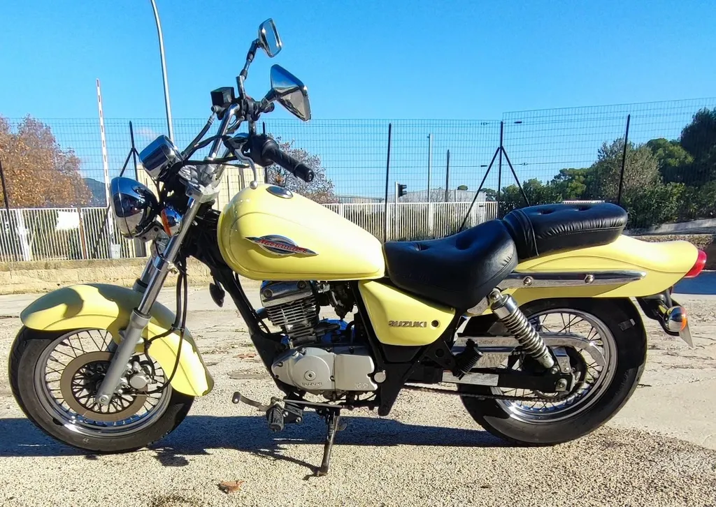 MOTO OCCASION SUZUKI MARAUDER 125 OLLIOULES