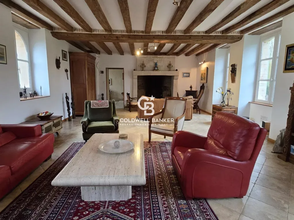 maison de campagne à vendre avec colombages et cheminée
