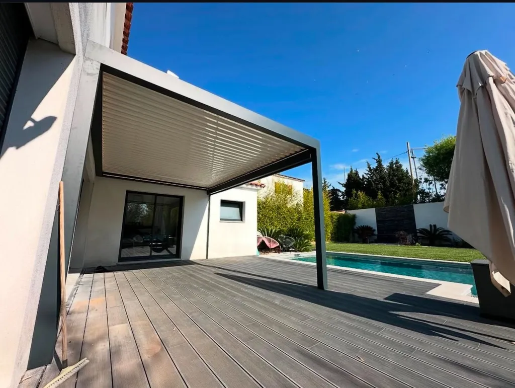 INSTALLATION PERGOLAS BIOCLIMATIQUE À LAME ORIENTABLE À ROUSSET