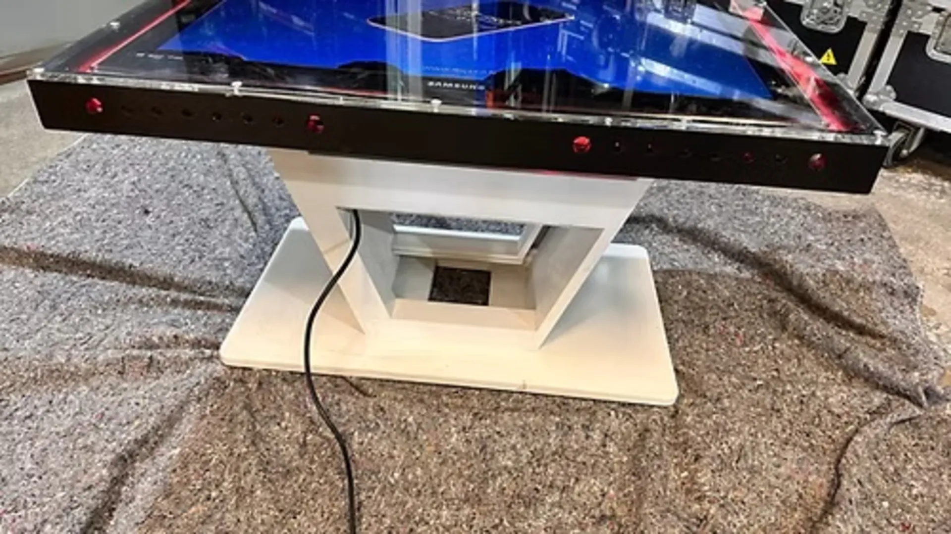 ECRAN TABLE INTEGRE 32