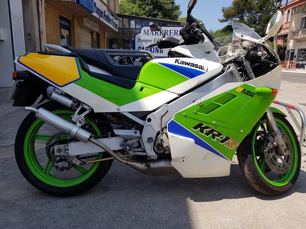 MOTO OCCASION KAWASAKI KR1S 250 DE JUIN 1998 AVEC 24000 KM A LA SEYNE SUR MER