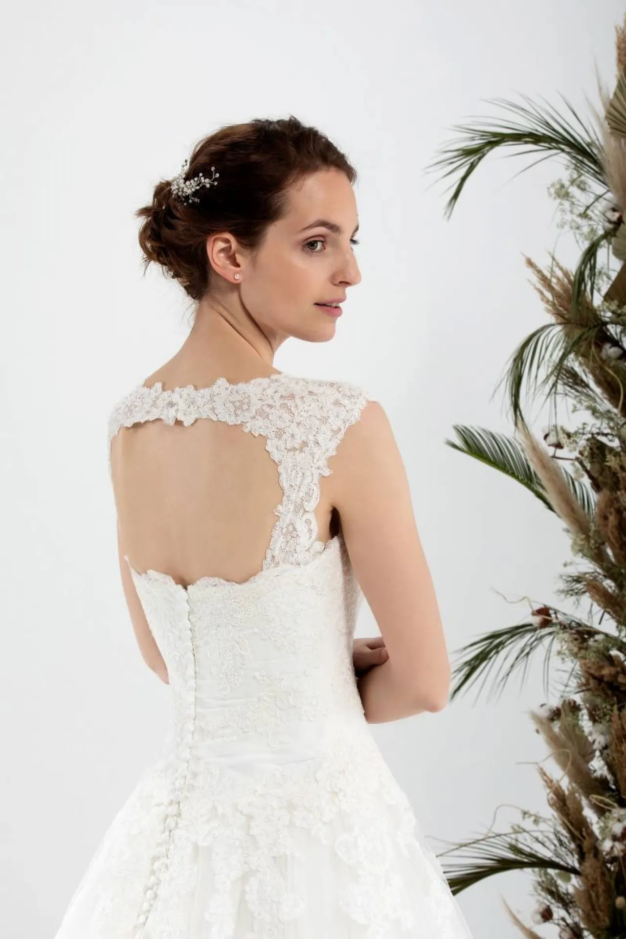 robe mariée de créateur a Marseille marque Églantine à la rue Breteuil  