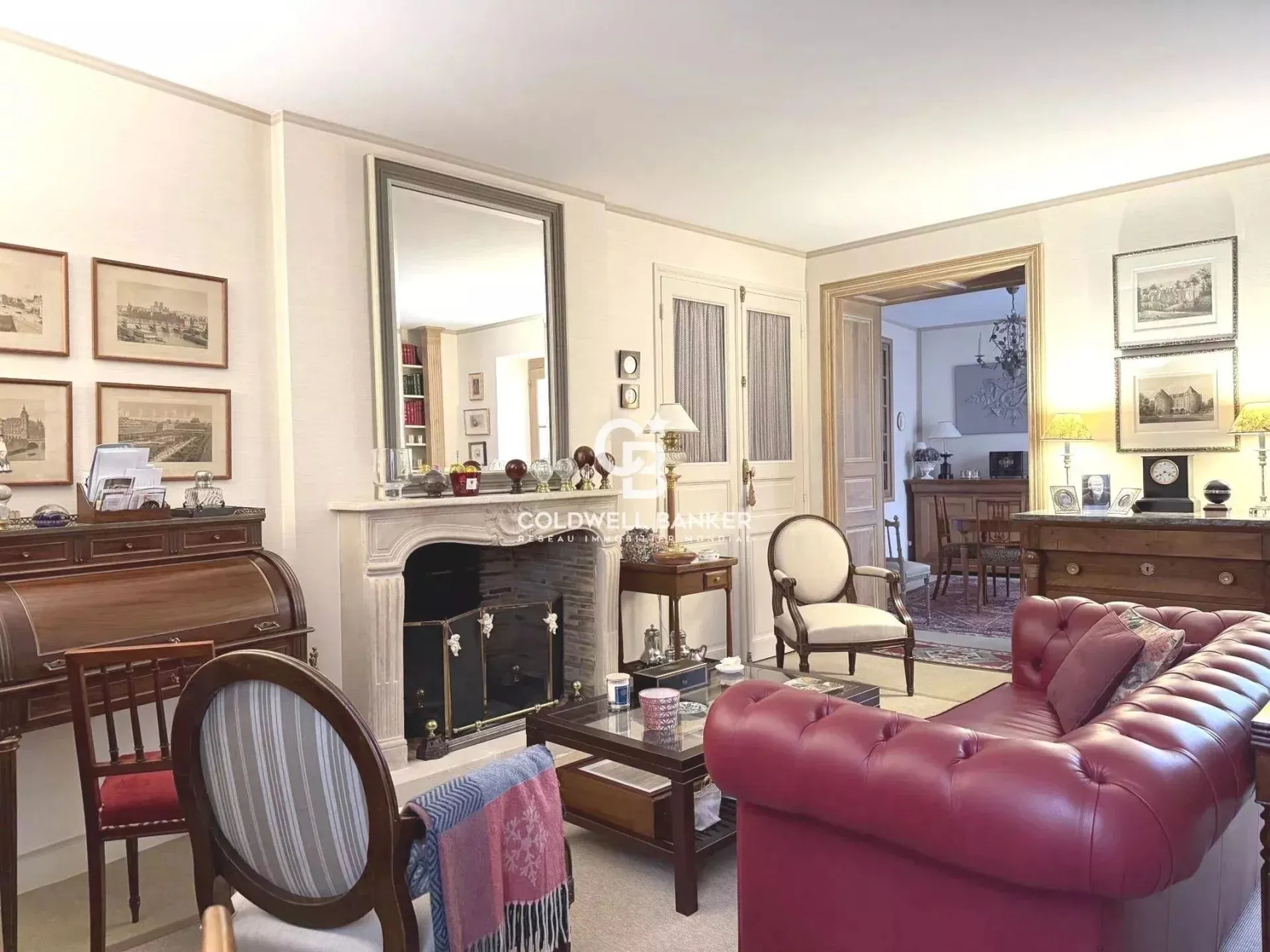 à vendre maison ancienne rénovée avec véranda jardin intime et dépendance indépendante pour bureau ou studio au mans