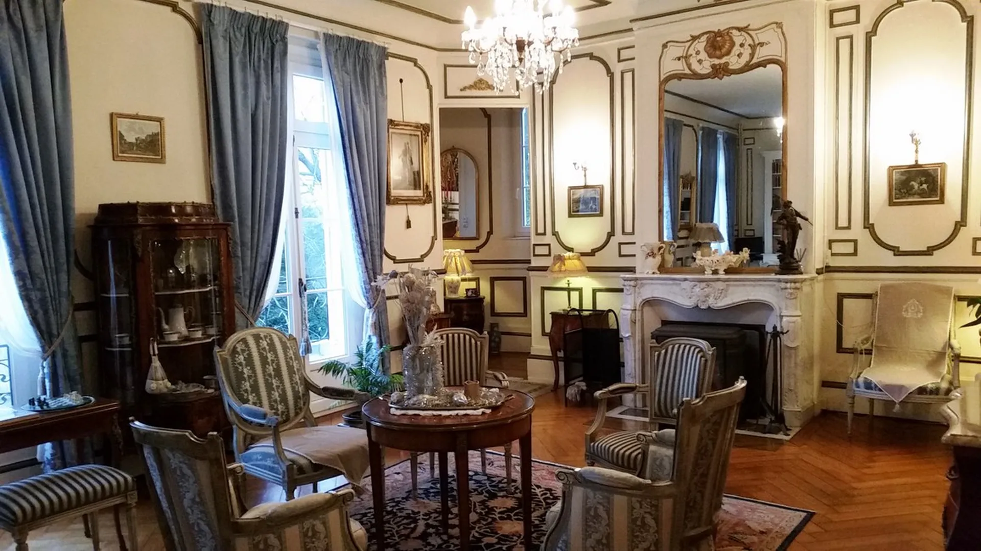 Achetez à 2h de paris et 50 minutes de deauville chateau normand