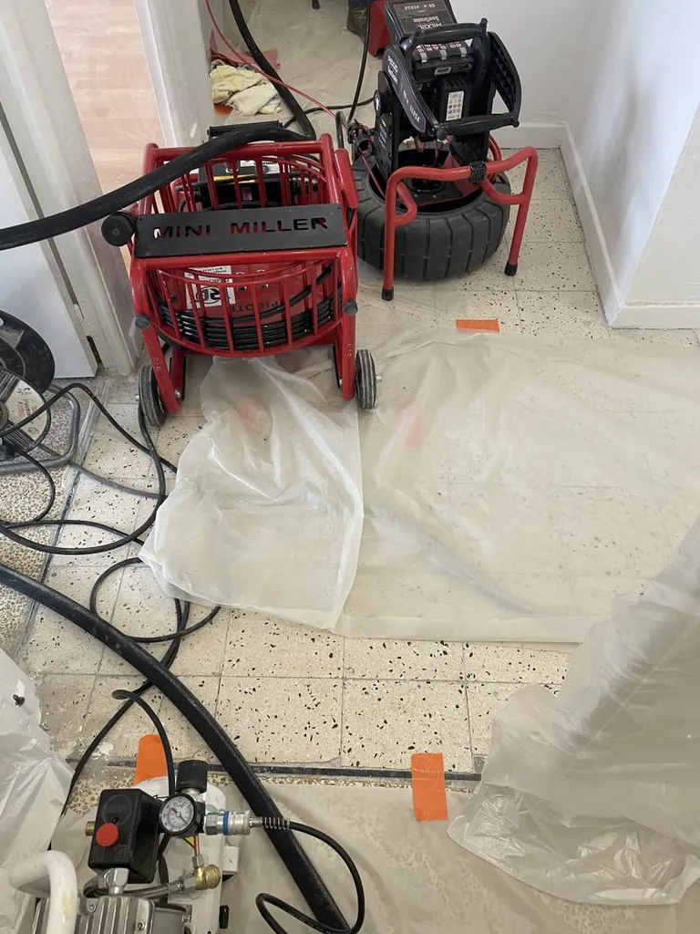 Chemisage de canalisation en fibrociment suite fissure longitudinale dans un immeuble de 4 étages Aix-en-Provence Bouches dur Rhône 