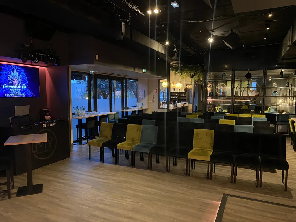 Repas de team building insolite et original dans un restaurant à Saint-Priest