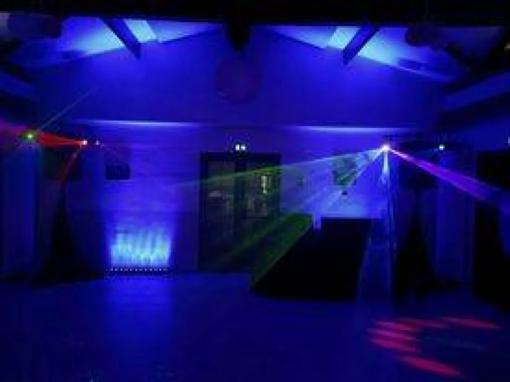 Mise en lumière de salle de réception à Bordeaux en Gironde