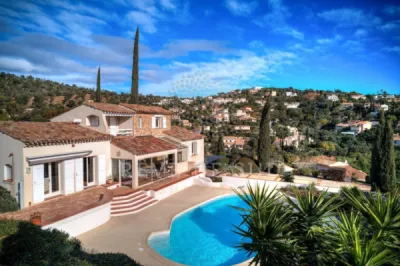 Maison 6 pièce(s) 4 chambre(s) 165 m² Les Issambres (83380)